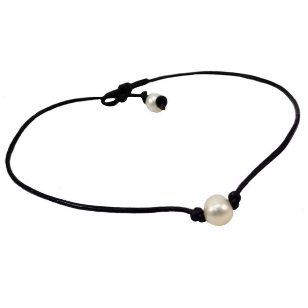 🎉5/$25🎉 Pearl Choker Necklace - Picture 2 of 4
